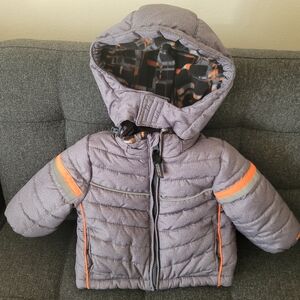 LONDON FOG  WINTER KIDS JACKET, GOOD CONDITION GRAY/ORANGE,SIZE 12 M